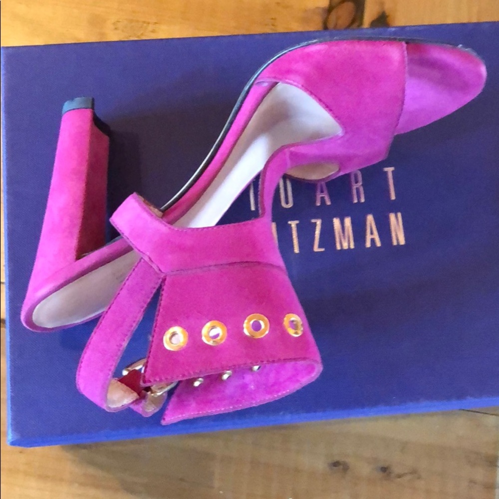 Stuart Weitzman “French Cuff” Fuchsia Sandal - Picture 3 of 8